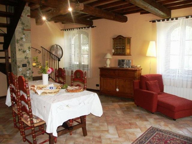 La Morosa Pension Castel Rigone Buitenkant foto