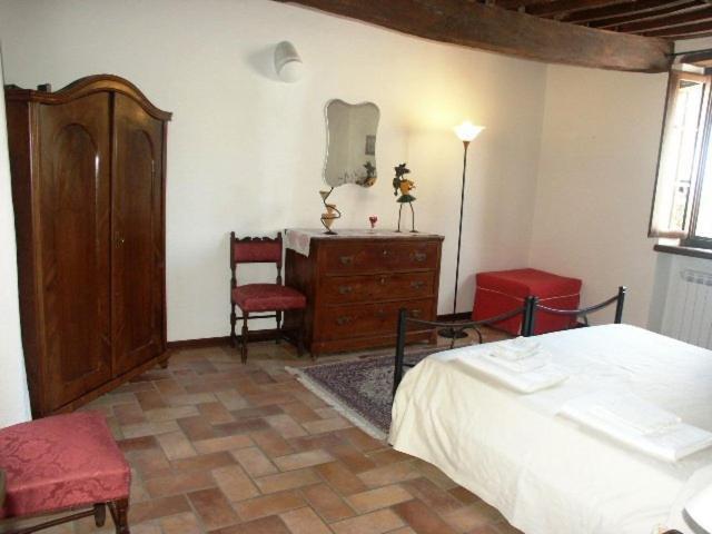 La Morosa Pension Castel Rigone Buitenkant foto