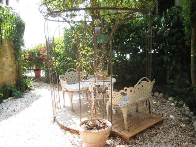 La Morosa Pension Castel Rigone Buitenkant foto