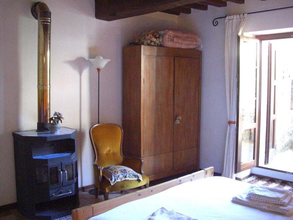 La Morosa Pension Castel Rigone Buitenkant foto
